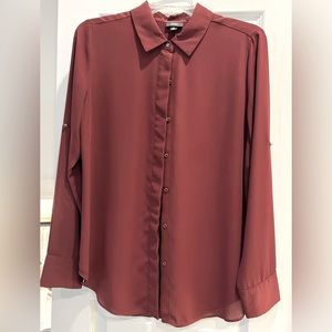 Mossimo Button Down Blouse in wine/burgundy color
Size M
